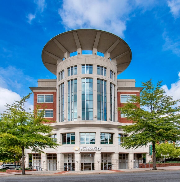 40 W Broad St, Greenville, SC à louer - Photo du bâtiment - Image 3 de 3