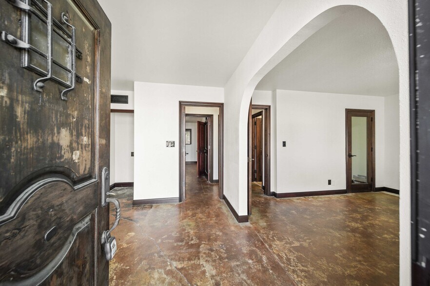 22508 Market St, Santa Clarita, CA à louer - Photo intérieure - Image 2 de 8