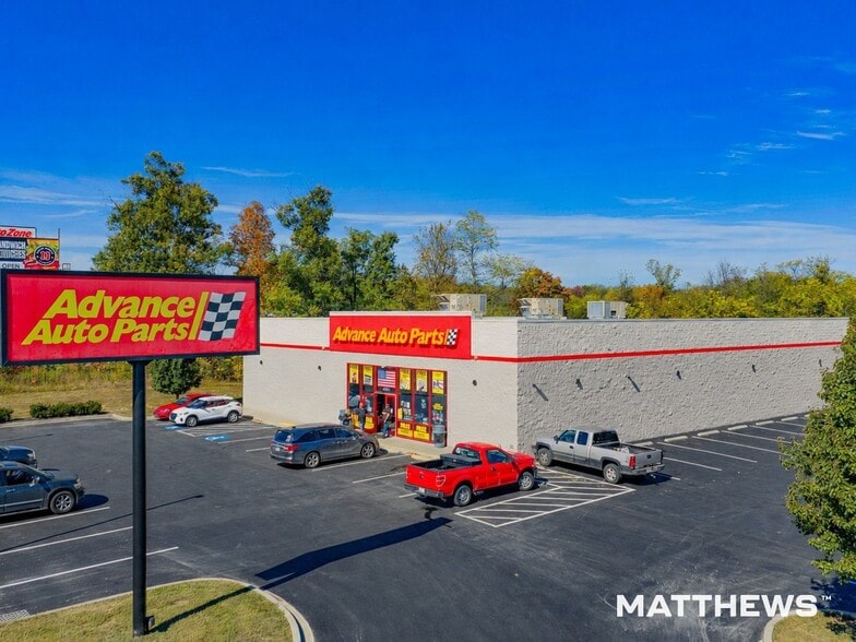 9523 Pulaski Hwy, Middle River, MD à vendre - Photo du bâtiment - Image 2 de 3