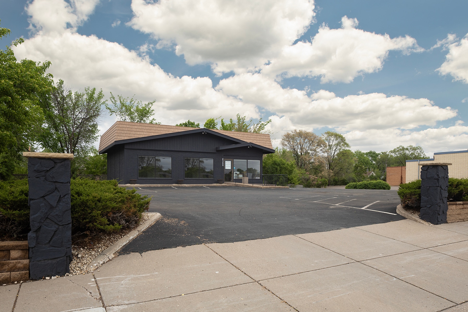 8300 Minnetonka Blvd, Saint Louis Park, MN for lease Building Photo- Image 1 of 8