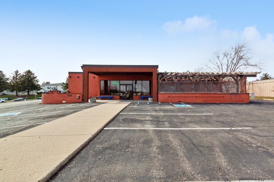 5264 Verona Rd, Fitchburg, WI for sale - Primary Photo - Image 1 of 30