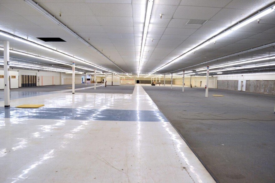 539 Valley Dr, Oceana, WV à louer - Photo intérieure - Image 2 de 30