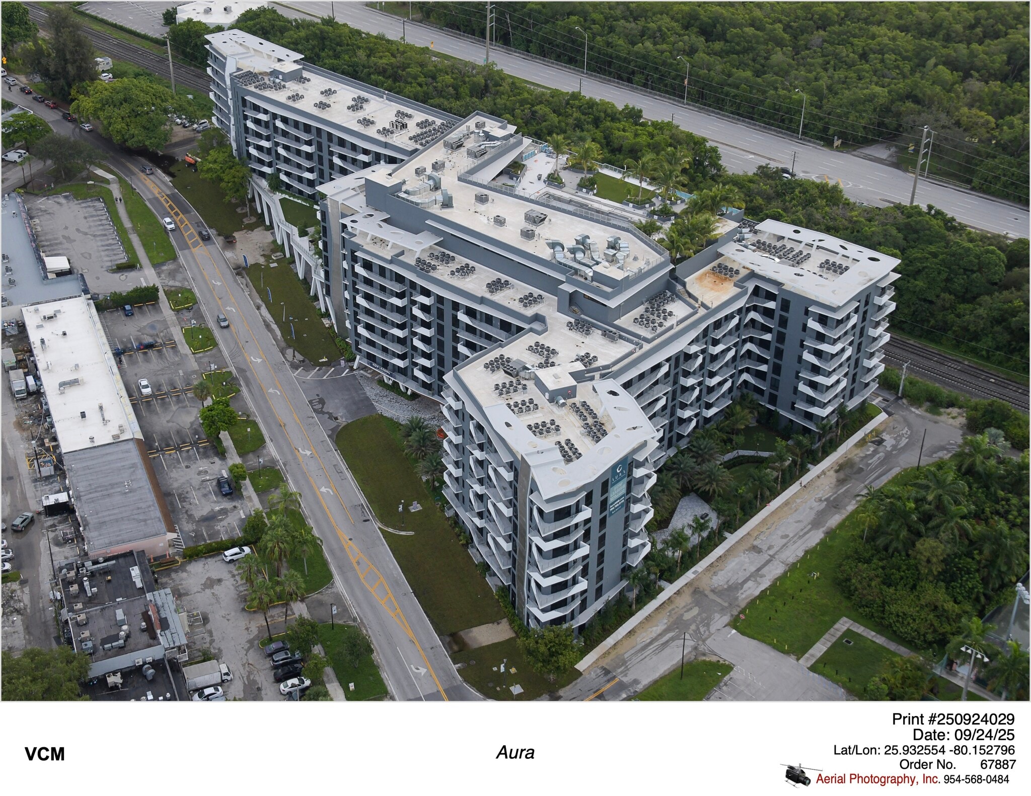 17071 W Dixie Hwy, North Miami Beach, FL for lease Building Photo- Image 1 of 11