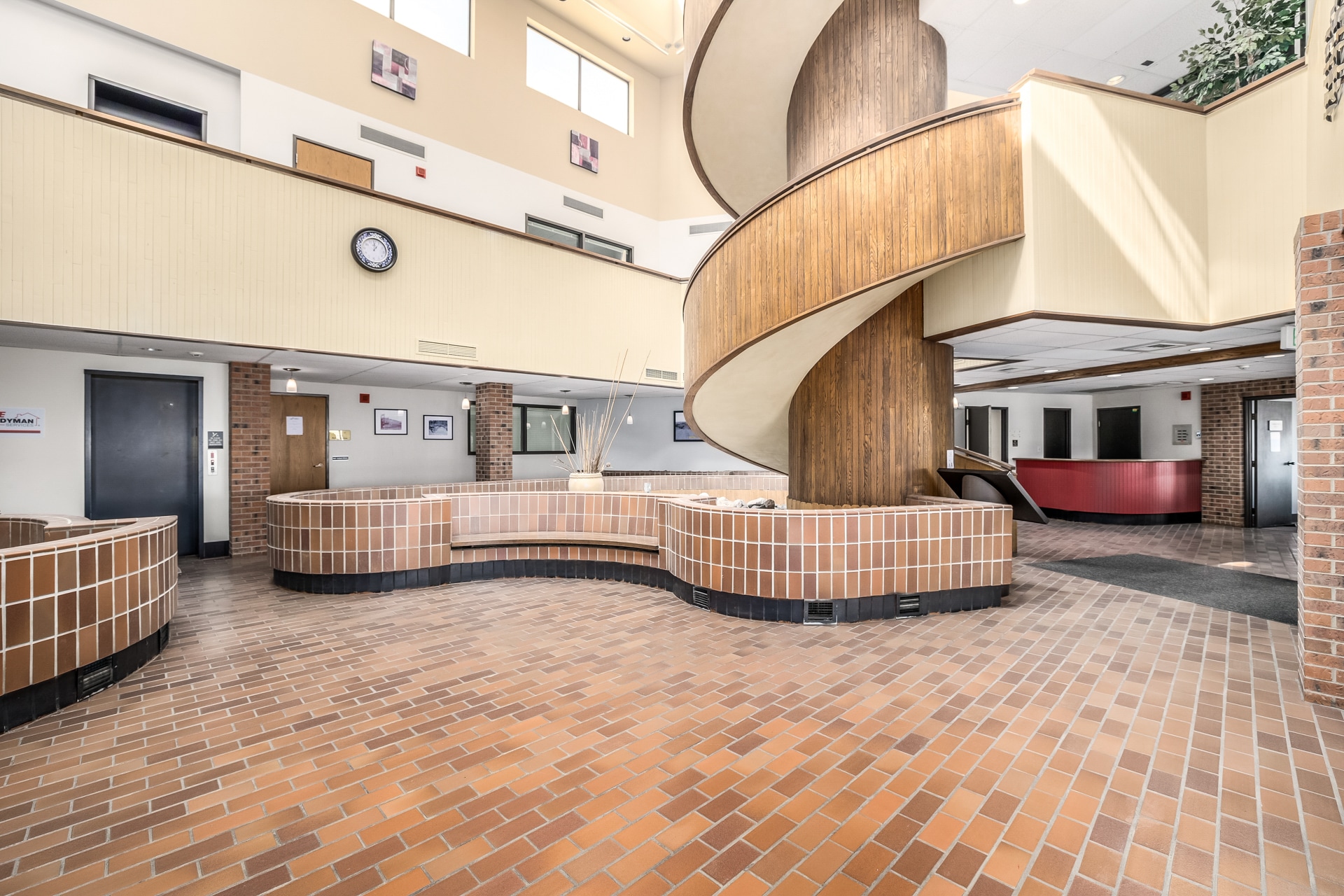 12567 W Cedar Dr, Lakewood, CO for lease Interior Photo- Image 1 of 6