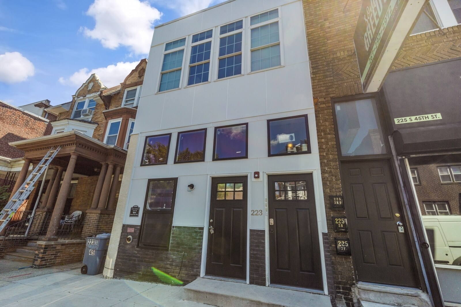 223 S 45th St, Philadelphia, PA à vendre Photo du bâtiment- Image 1 de 4