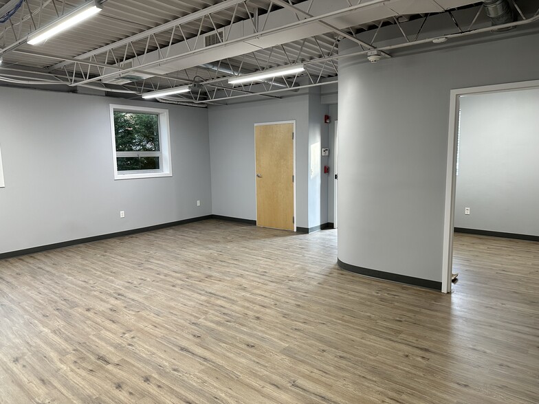 53 Hancock St, Stratford, CT for lease - Building Photo - Image 3 of 15