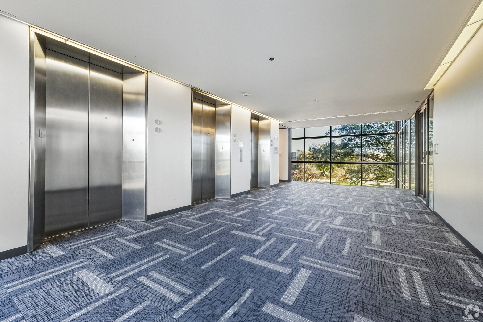 3200 Wilcrest Dr, Houston, TX for lease Interior Photo- Image 1 of 3