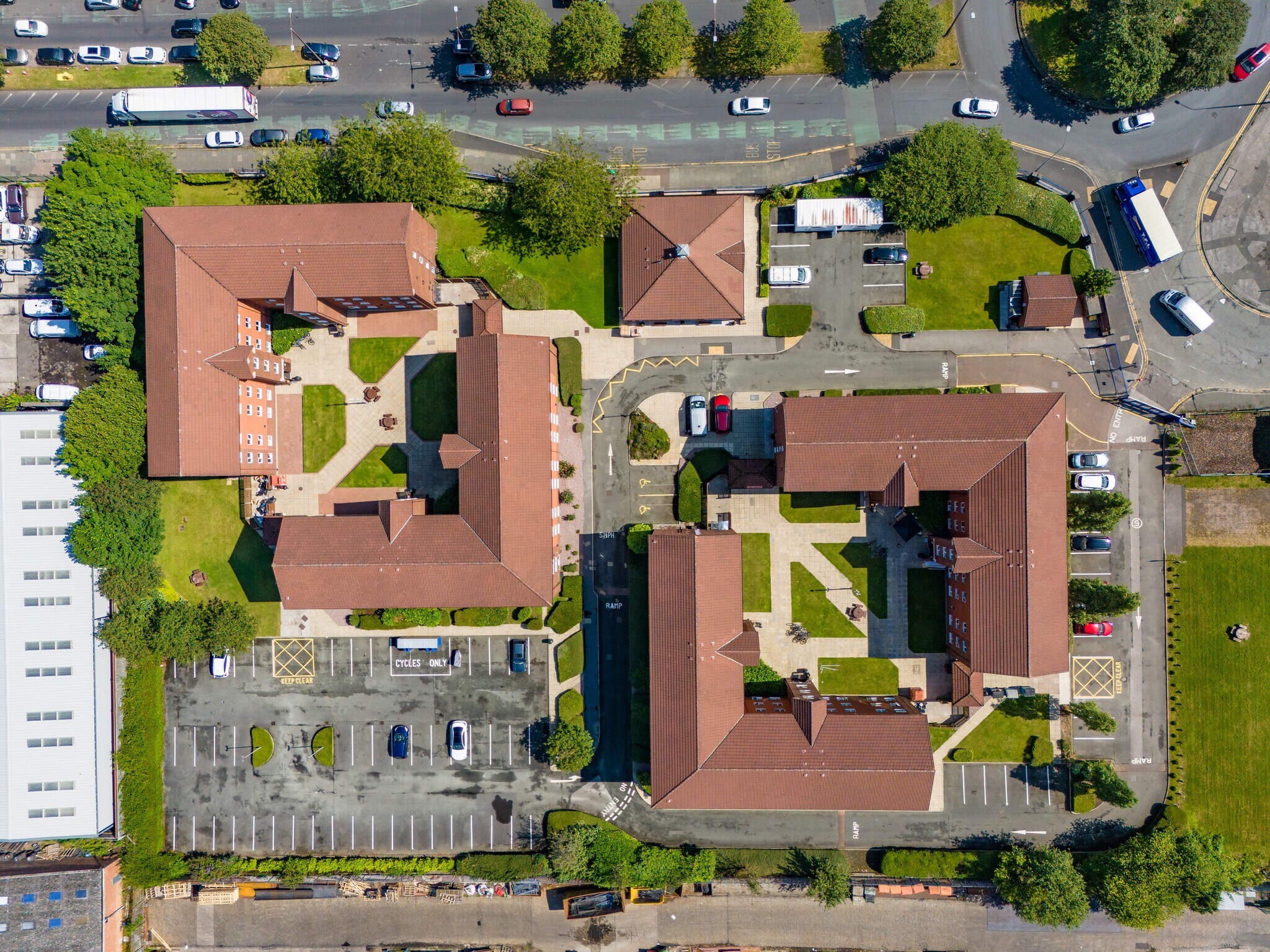 Thynne St, Bolton à vendre Photo du bâtiment- Image 1 de 10