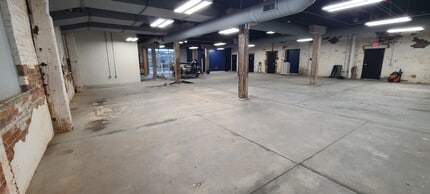 35 W 8th St, Covington, KY à louer Photo intérieure- Image 2 de 4