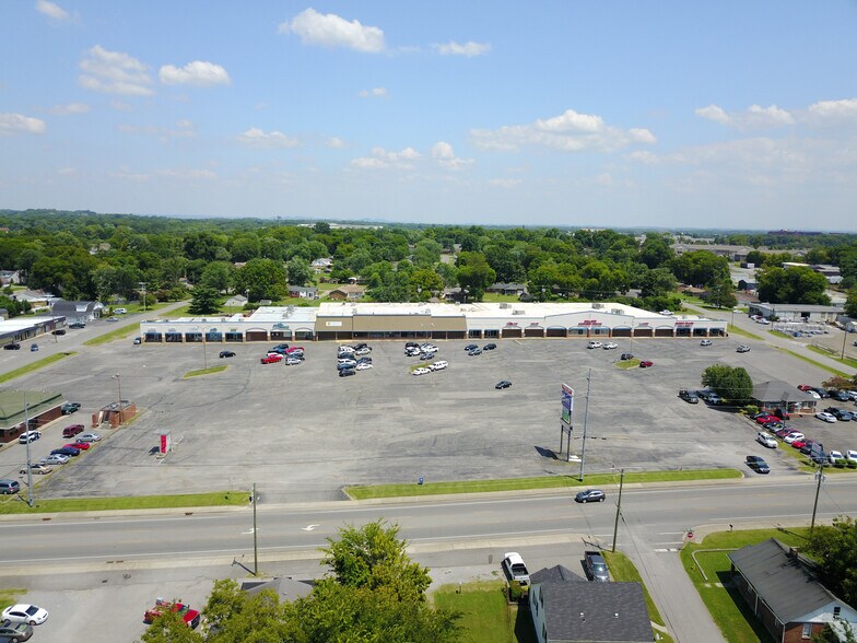 629-637 S Water Ave, Gallatin, TN à louer - Photo du bâtiment - Image 2 de 7