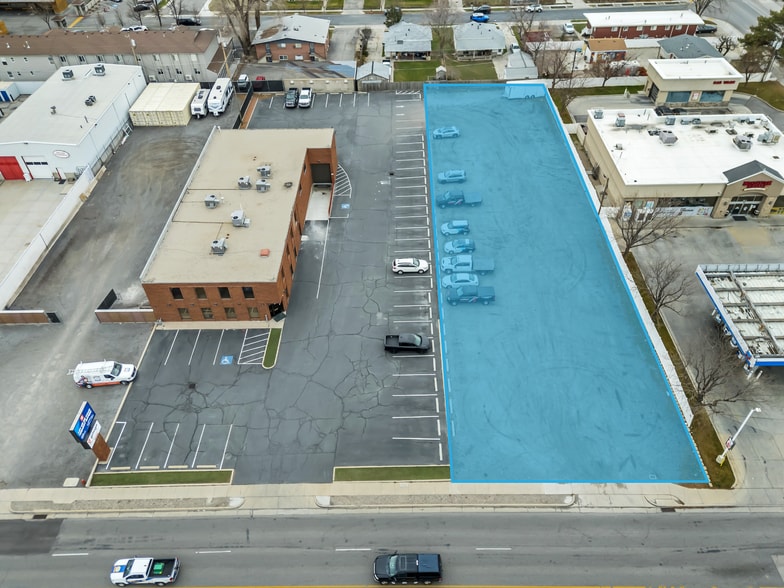 324-326 E 3300 S, Salt Lake City, UT for lease - Building Photo - Image 2 of 4
