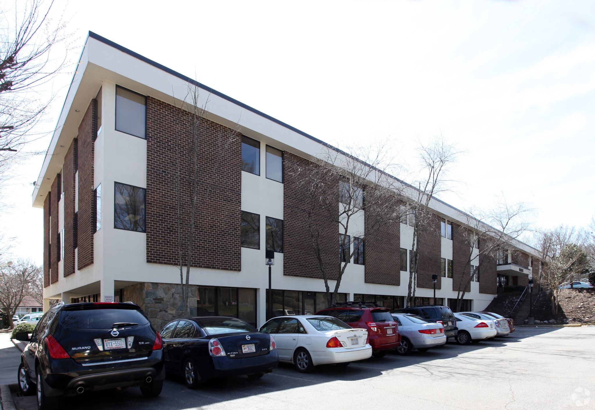 1100 Navaho Dr, Raleigh, NC for lease Primary Photo- Image 1 of 7