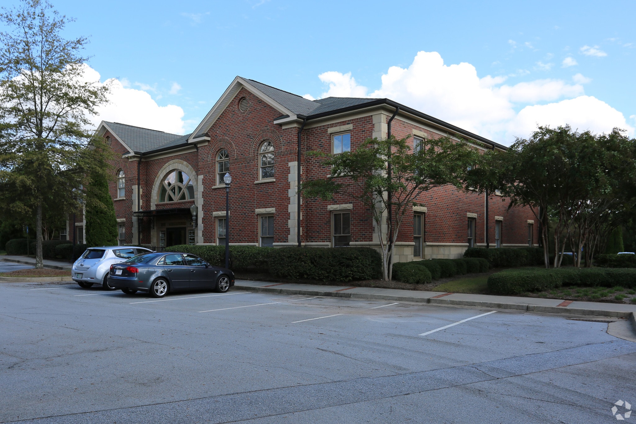 5400 Laurel Springs Pky, Suwanee, GA for lease Primary Photo- Image 1 of 54