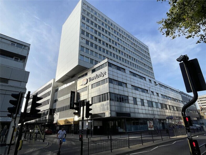 Warrior Sq, Southend On Sea à louer - Photo du bâtiment - Image 3 de 71