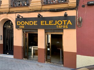 Plus de détails pour Multi-résidentiel à vendre