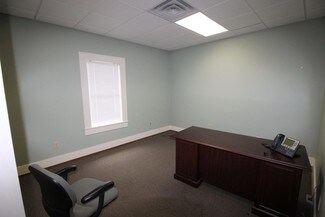 Plus de détails pour 950 3rd St, Natchitoches, LA - Bureau à vendre