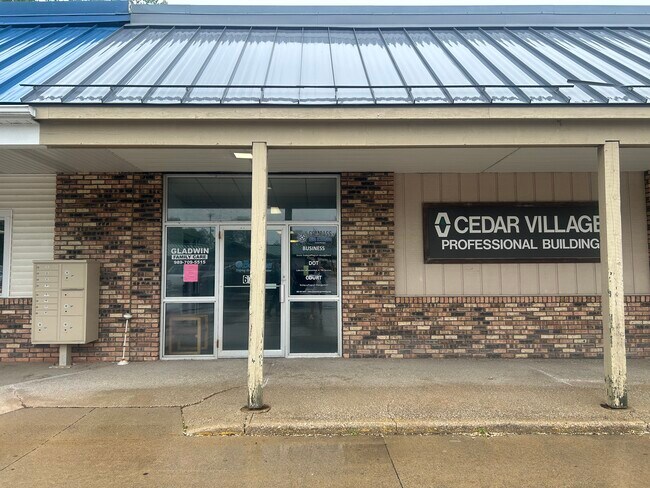 More details for 673 E Cedar Ave, Gladwin, MI - Office for Sale