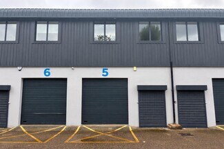 Plus de détails pour 131 Aurelia Rd, Croydon - Industriel à louer