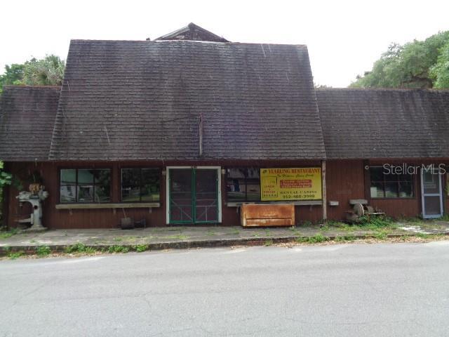 5590 Avenue G Ave, McIntosh, FL à vendre - Photo du bâtiment - Image 2 de 9