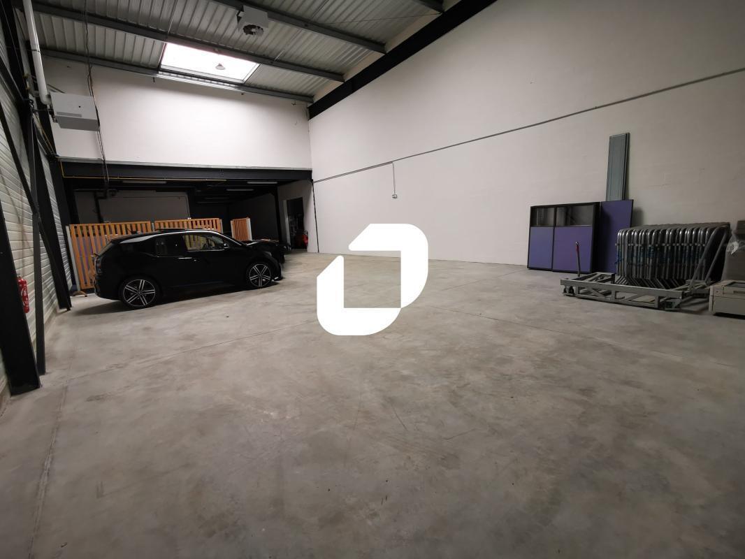 Flex in Collégien for lease Interior Photo- Image 1 of 6