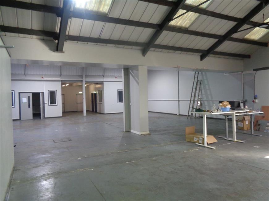 Leaside N, Newton Aycliffe for lease Interior Photo- Image 1 of 3