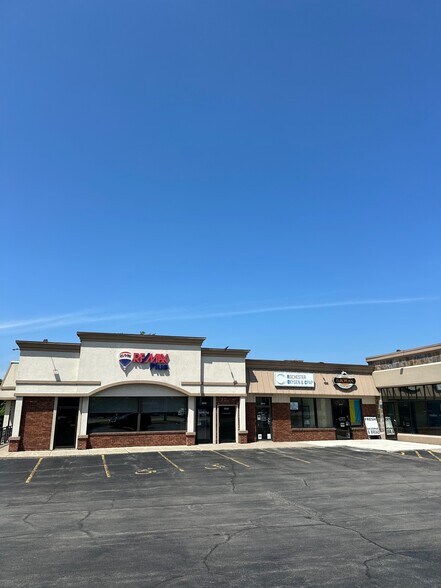 2844-2850 W Ridge Rd, Rochester, NY à louer - Photo du bâtiment - Image 1 de 16