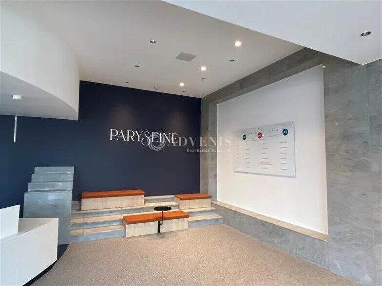 Bureau dans Ivry-sur-Seine à louer - Hall d’entrée - Image 3 de 11