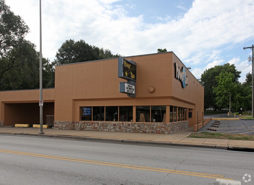 115 W 75th St, Kansas City, MO à vendre - Photo principale - Image 1 de 3