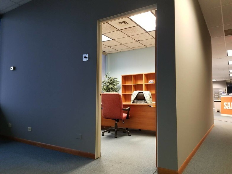 1333 S Schoolhouse Rd, New Lenox, IL à louer - Photo intérieure - Image 3 de 10