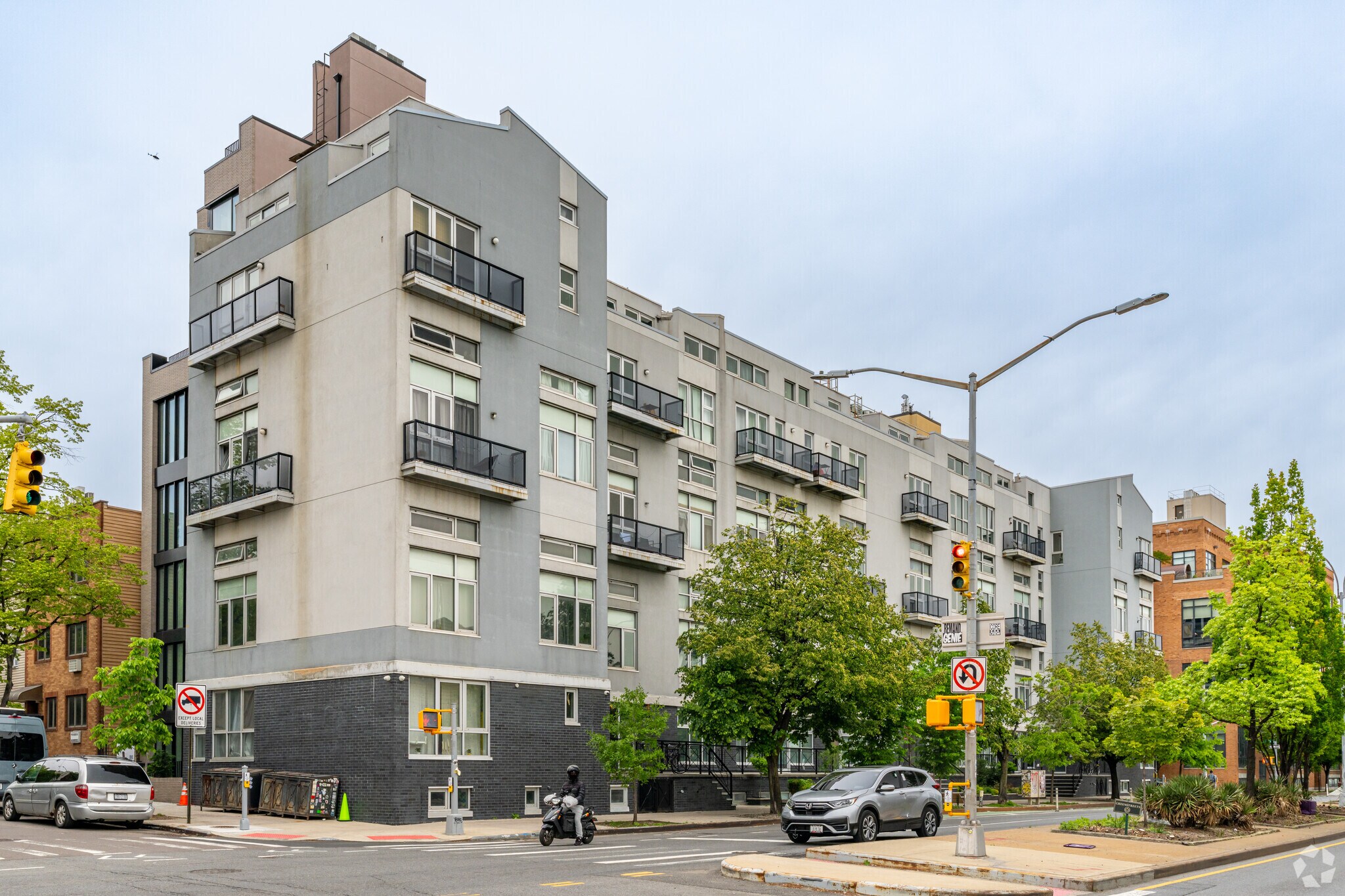 293 McGuinness Blvd, Brooklyn, NY for sale Primary Photo- Image 1 of 7