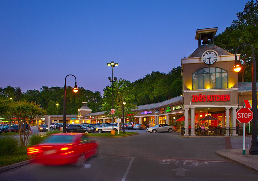 2333-2365 Peachtree Rd NE, Atlanta, GA à louer - Photo du bâtiment - Image 3 de 9