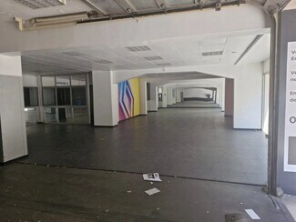 Plus de détails pour 116 Rue Edmond Rostand, Marseille - Local d'activités à louer