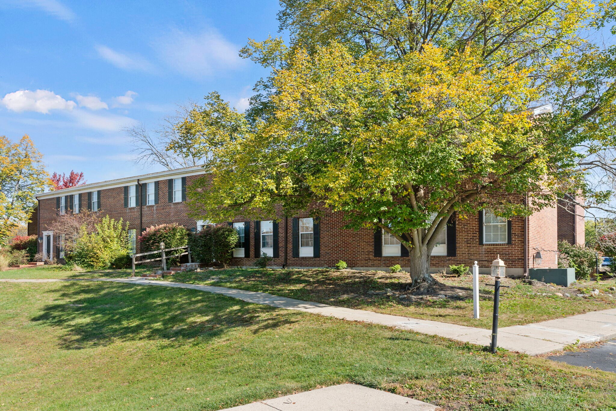 1452 Yankee Park Pl, Dayton, OH à vendre Photo du bâtiment- Image 1 de 46