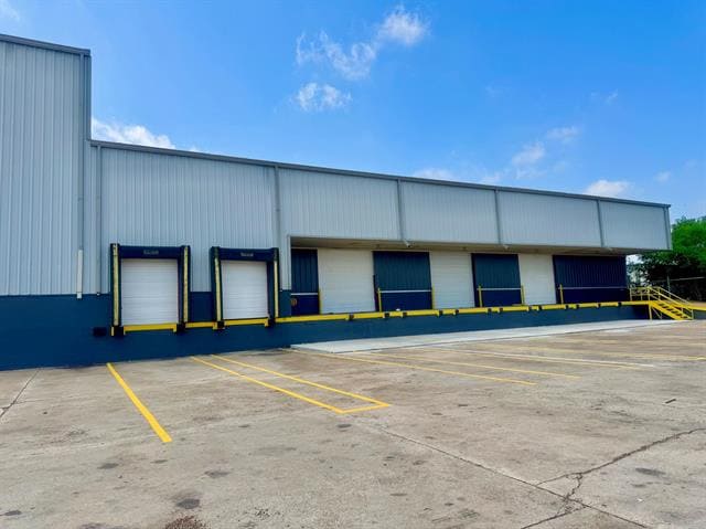 4425 Pan American Blvd, Laredo, TX for lease - Building Photo - Image 2 of 24