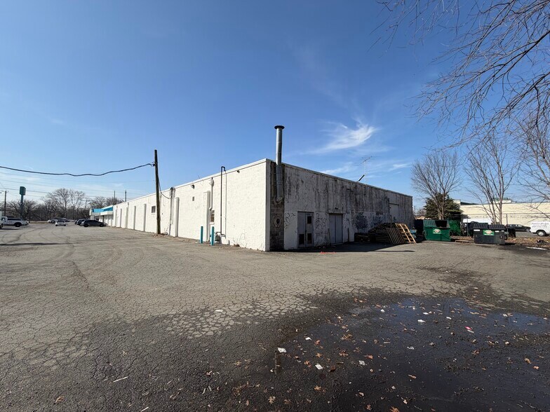 1734 N Olden Avenue, Ewing, NJ for lease - Building Photo - Image 3 of 4