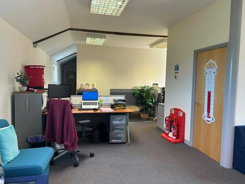 The Coach House & The Shires, Woods Farm, Wokingham à louer - Photo du bâtiment - Image 2 de 6