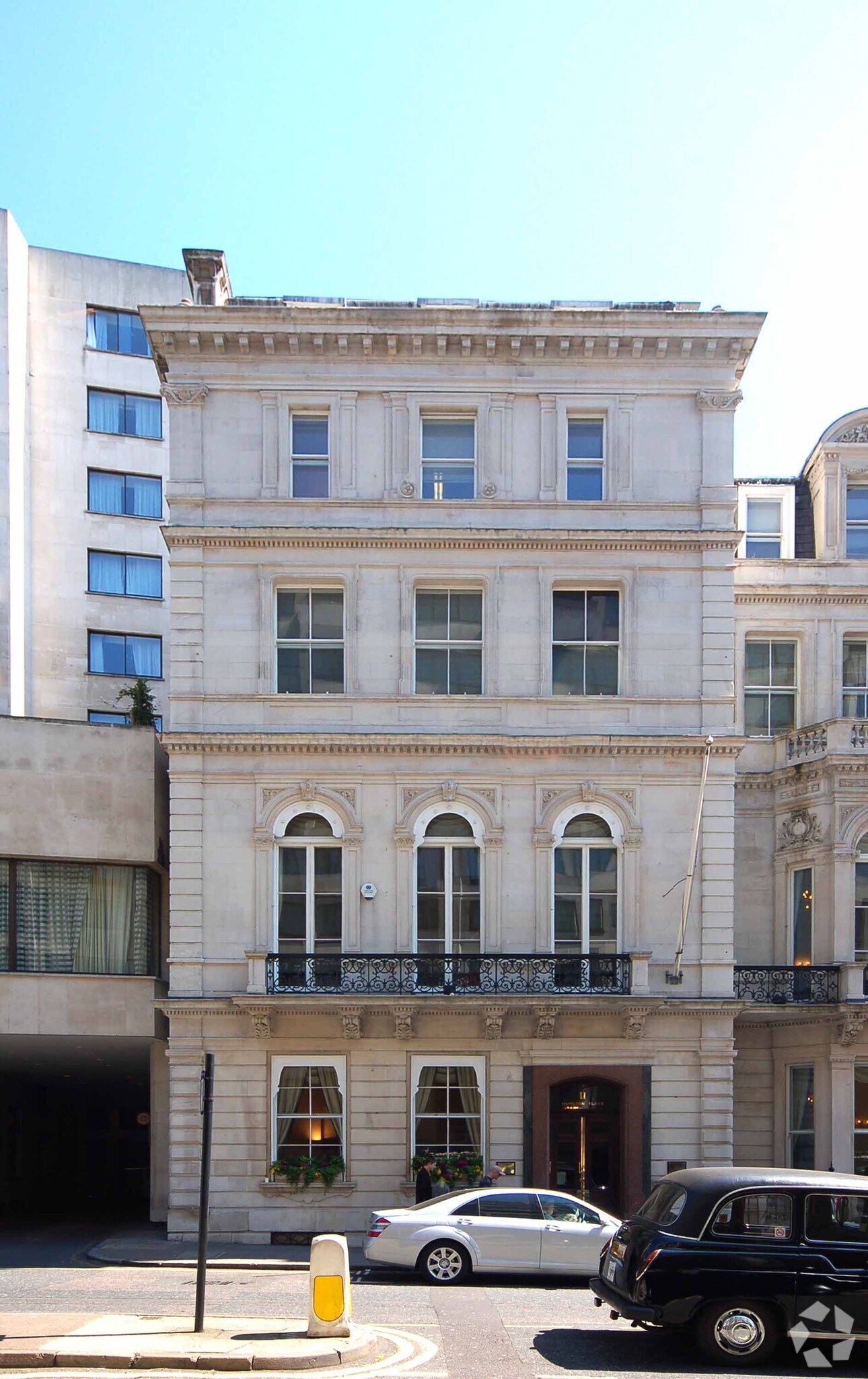 11-12 Hamilton Pl, Londres à louer Photo du bâtiment- Image 1 de 3