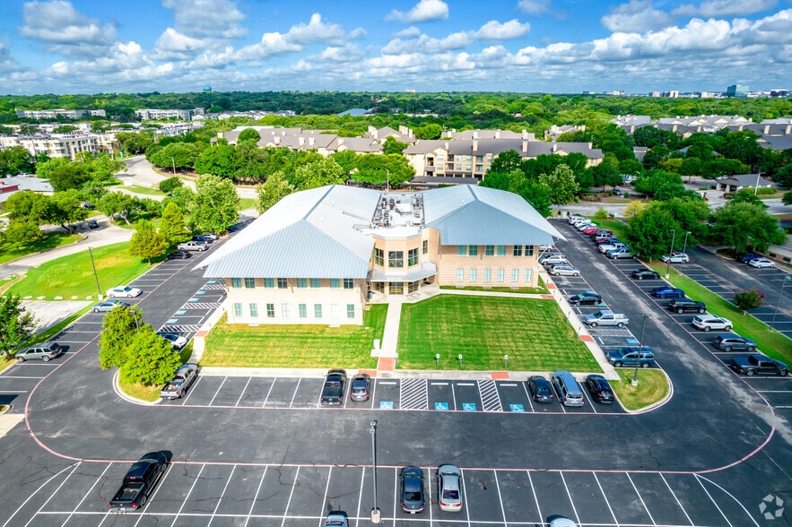 3338 Oakwell Ct, San Antonio, TX for lease - Building Photo - Image 2 of 3