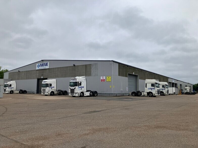 10 West St, Long Sutton à louer - Photo du bâtiment - Image 1 de 4