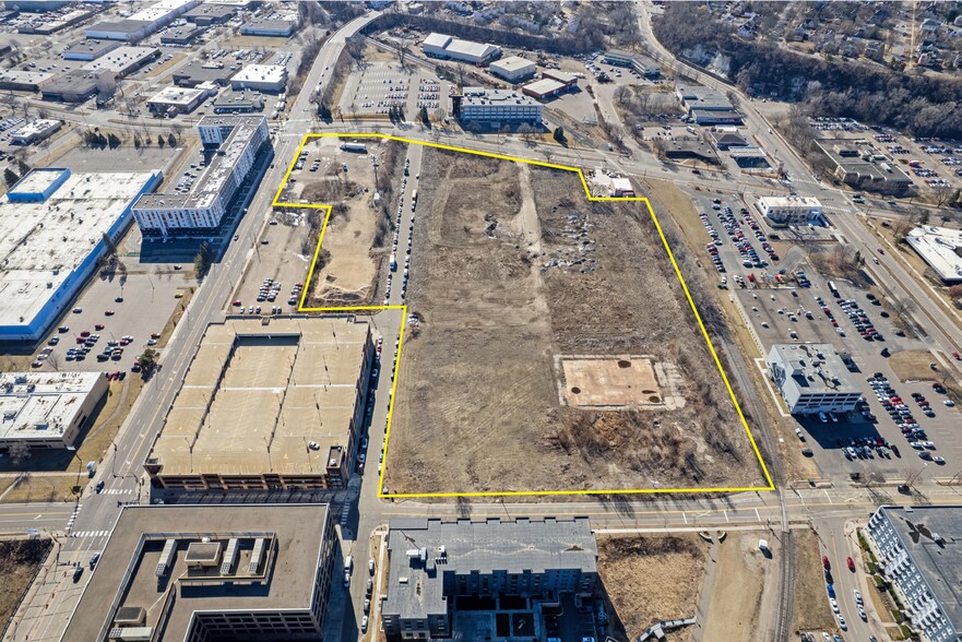 173 Robert St S, Saint Paul, MN à vendre - Photo du bâtiment - Image 2 de 4