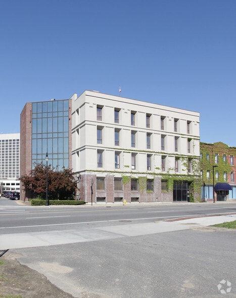 20 Washington Sq, Worcester, MA for lease - Building Photo - Image 3 of 10