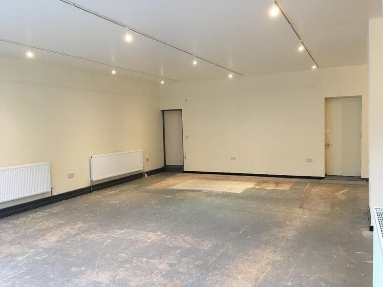 14-16 Front St, Stanley for lease - Building Photo - Image 3 of 7