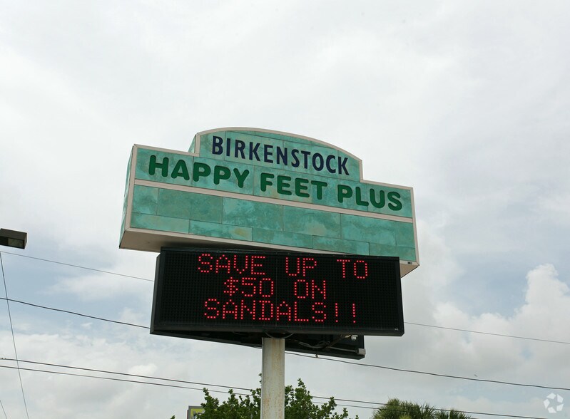 28384 US Highway 19 N, Clearwater, FL à vendre - Photo du bâtiment - Image 2 de 11