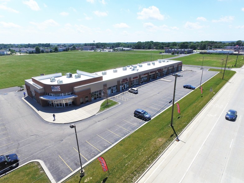 20631-20653 Renwick Rd, Crest Hill, IL for lease - Building Photo - Image 1 of 4