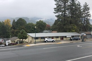 Plus de détails pour 720 Rogue River Hwy, Grants Pass, OR - Vente au détail à vendre