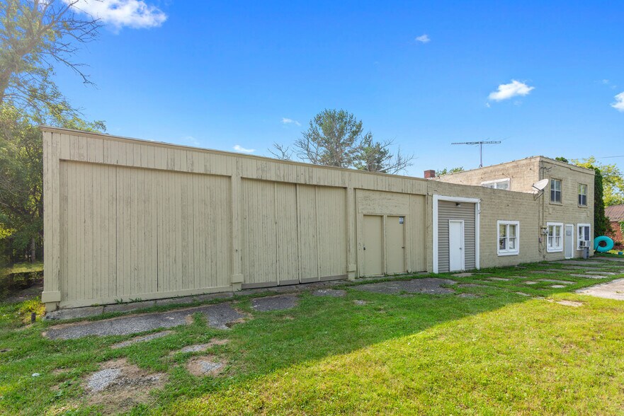 3279 Emmett Rd, Emmett, MI à vendre - Photo du bâtiment - Image 3 de 43