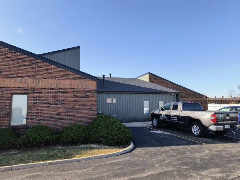 101-109 W 79th Ave, Merrillville, IN à louer - Photo du bâtiment - Image 3 de 10