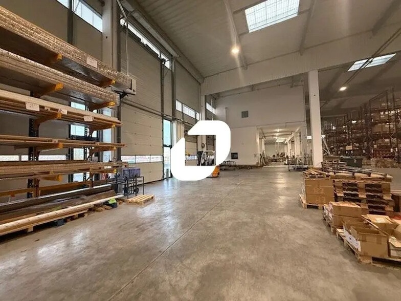 Bureau dans Neuville-sur-Oise à louer - Photo intérieure - Image 2 de 20