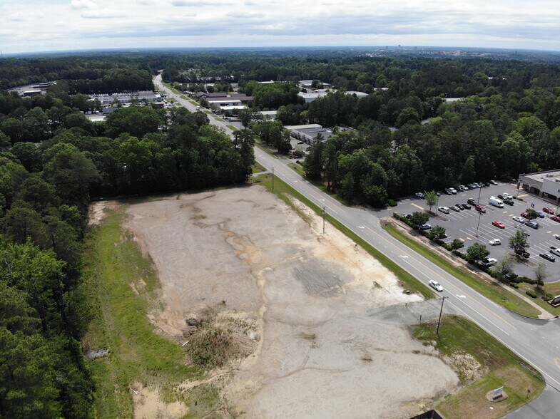 4618 Hillsborough Rd, Durham, NC à vendre - Photo du bâtiment - Image 3 de 7