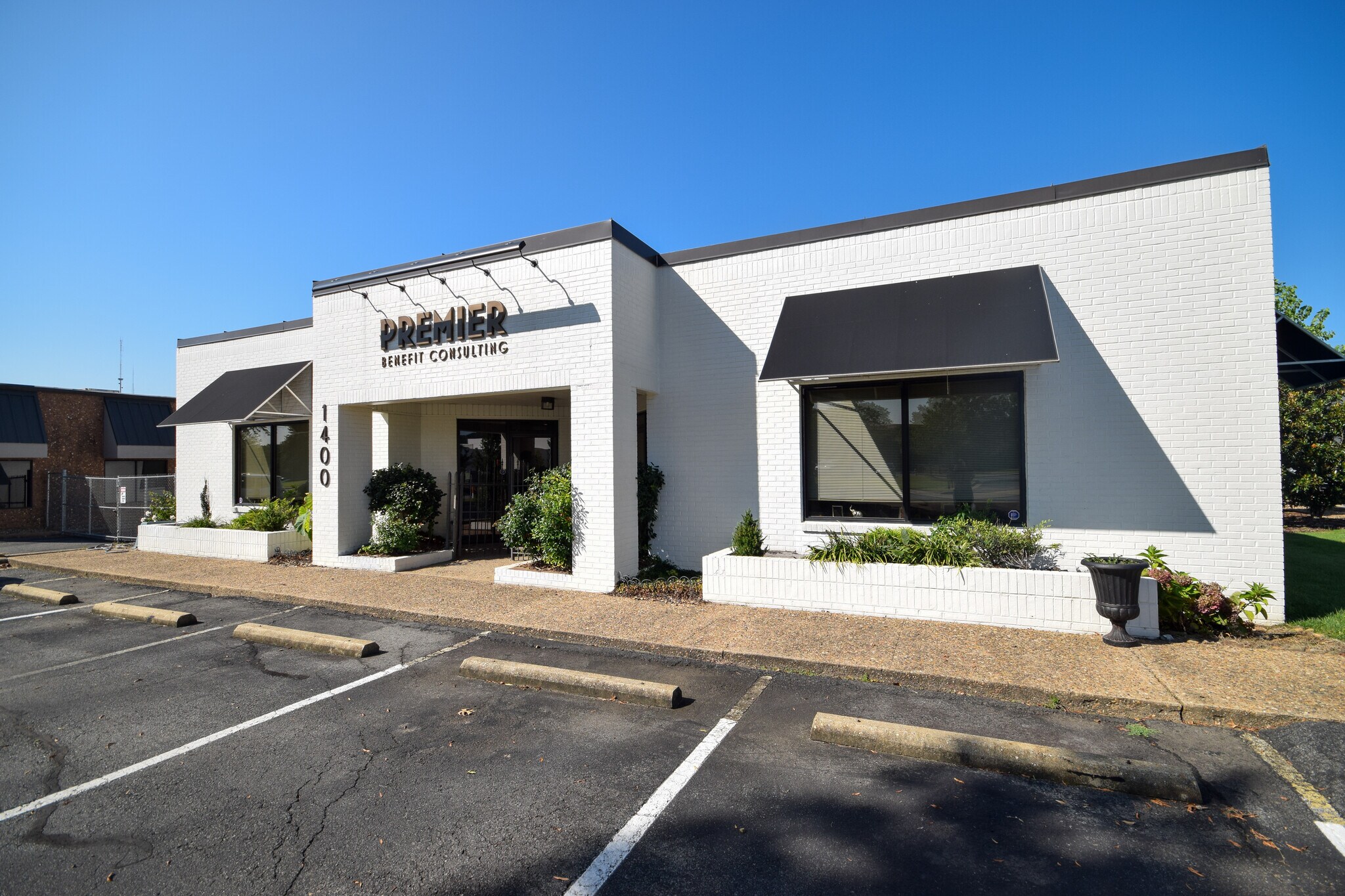 1400 Brookwood Dr, Little Rock, AR for lease Building Photo- Image 1 of 7